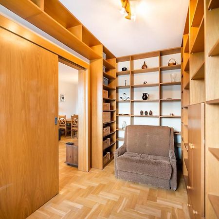 Woronicza Homey Wooden Apartment Varsó Kültér fotó