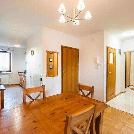 Woronicza Homey Wooden Apartment Varsó Kültér fotó