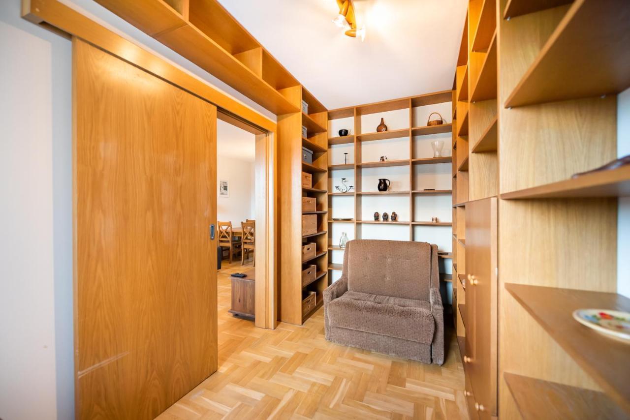 Woronicza Homey Wooden Apartment Varsó Kültér fotó