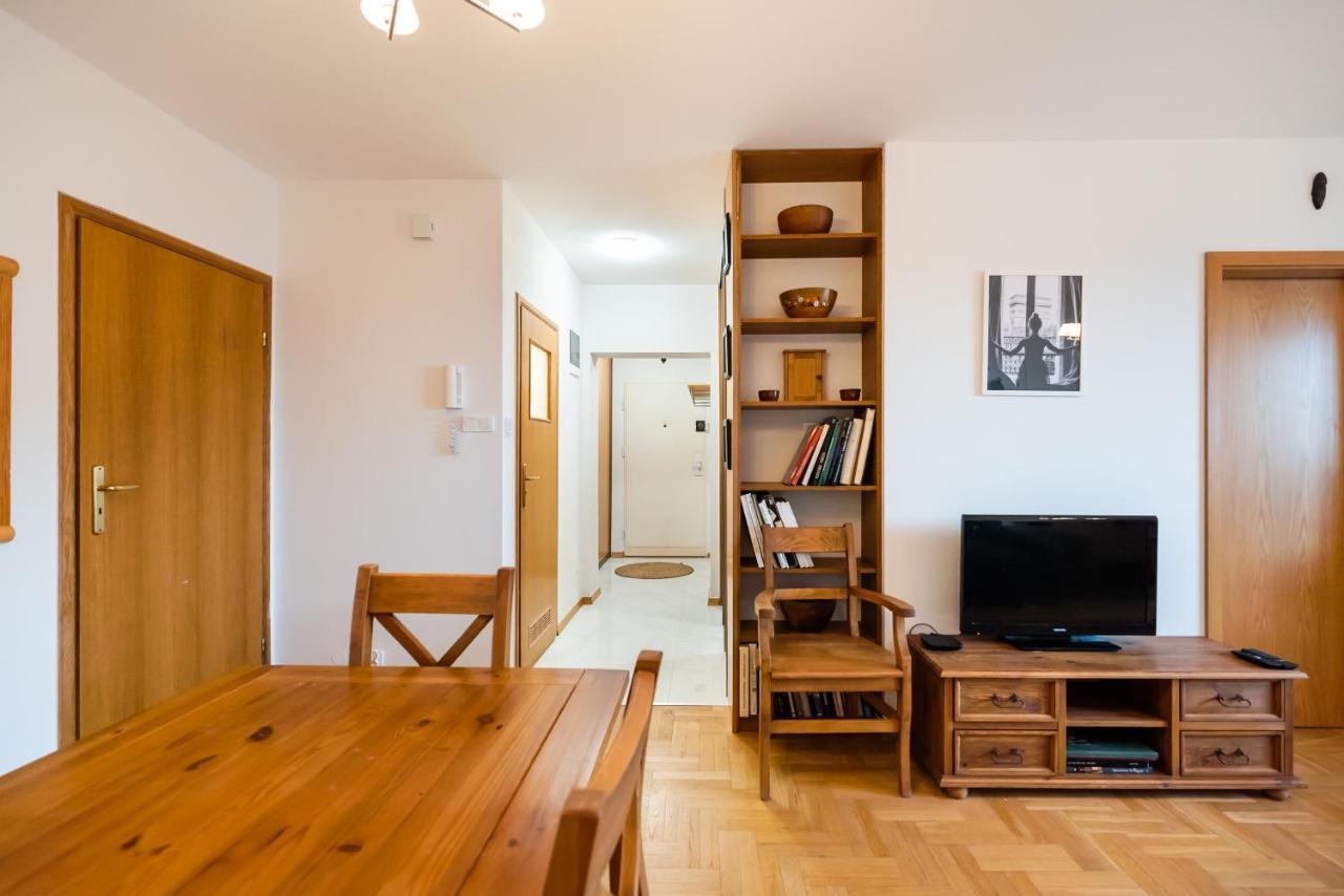 Woronicza Homey Wooden Apartment Varsó Kültér fotó