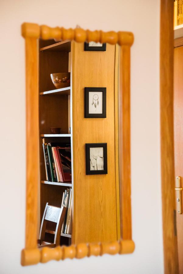 Woronicza Homey Wooden Apartment Varsó Kültér fotó