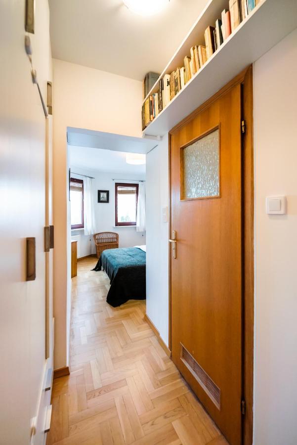 Woronicza Homey Wooden Apartment Varsó Kültér fotó
