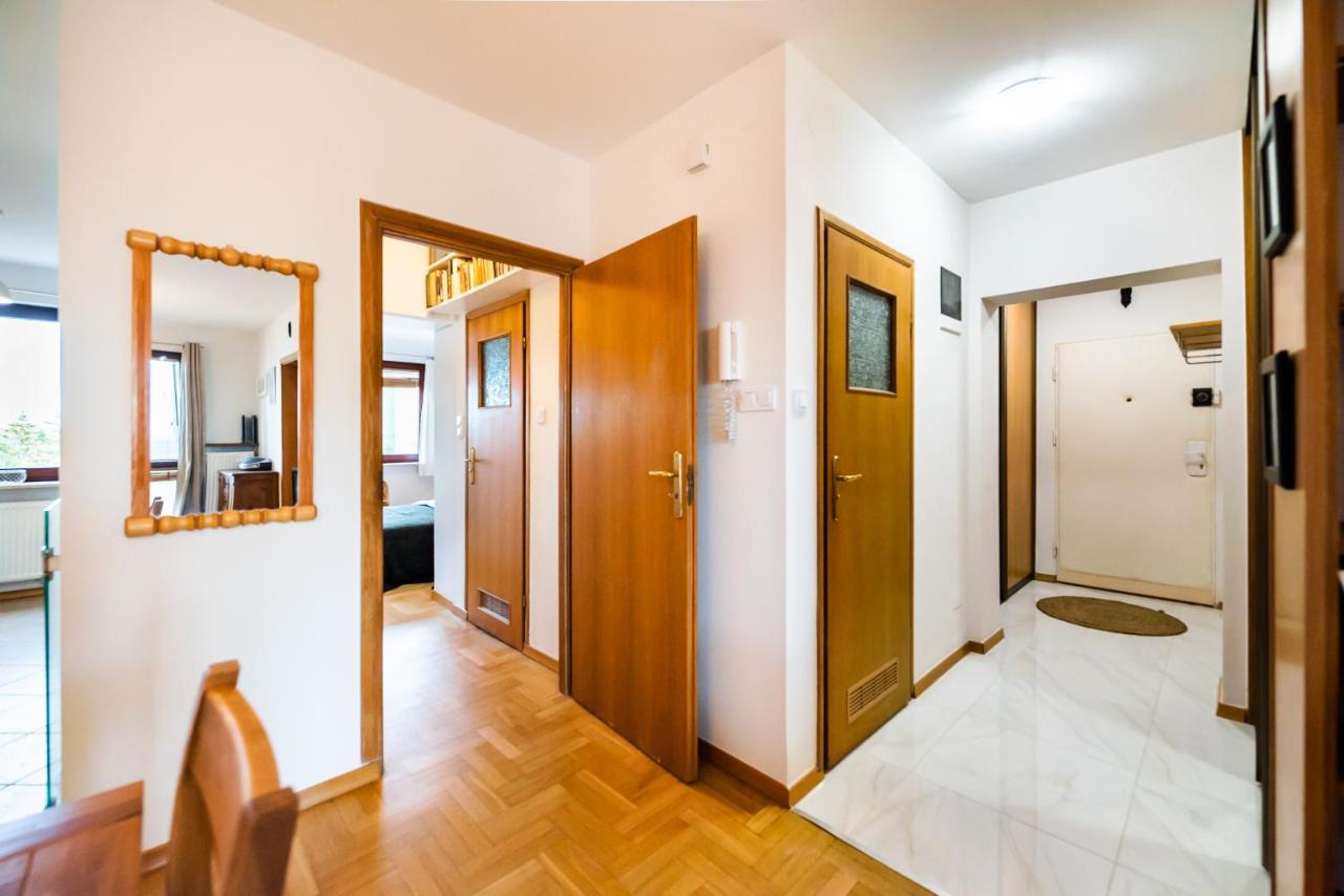 Woronicza Homey Wooden Apartment Varsó Kültér fotó